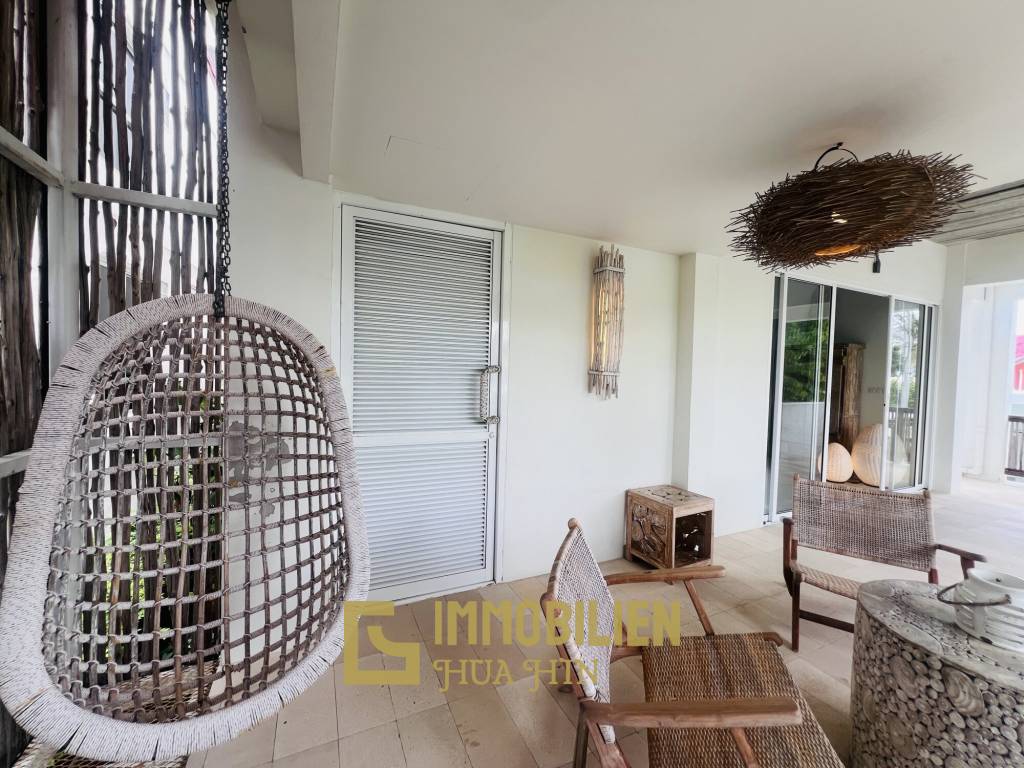 วิลล่าสไตล์บาหลี สระว่ายน้ำส่วนตัว เขาตะเกียบ ใกล้ทะเล