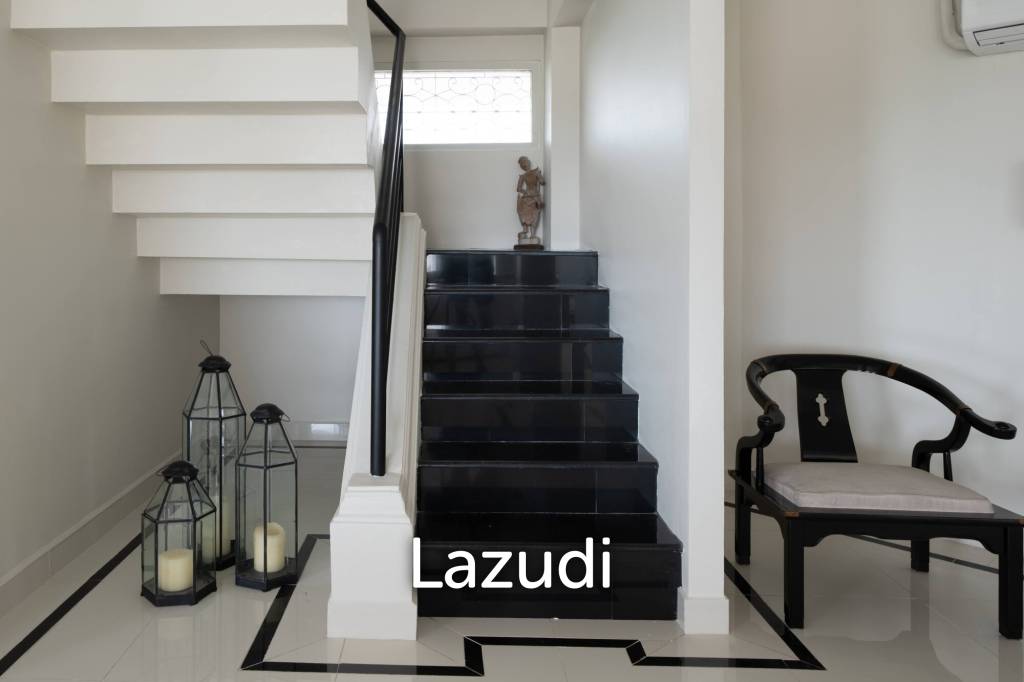 4 Beds 4 Baths 361 SQ.M. Somphong Condotel