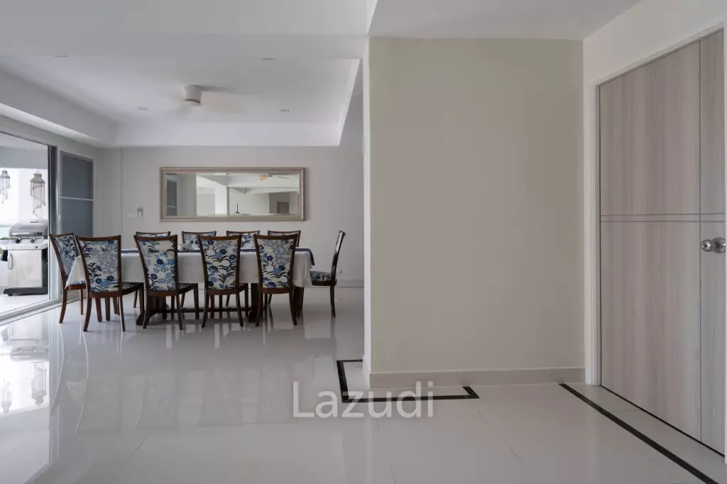 4 Beds 4 Baths 361 SQ.M. Somphong Condotel