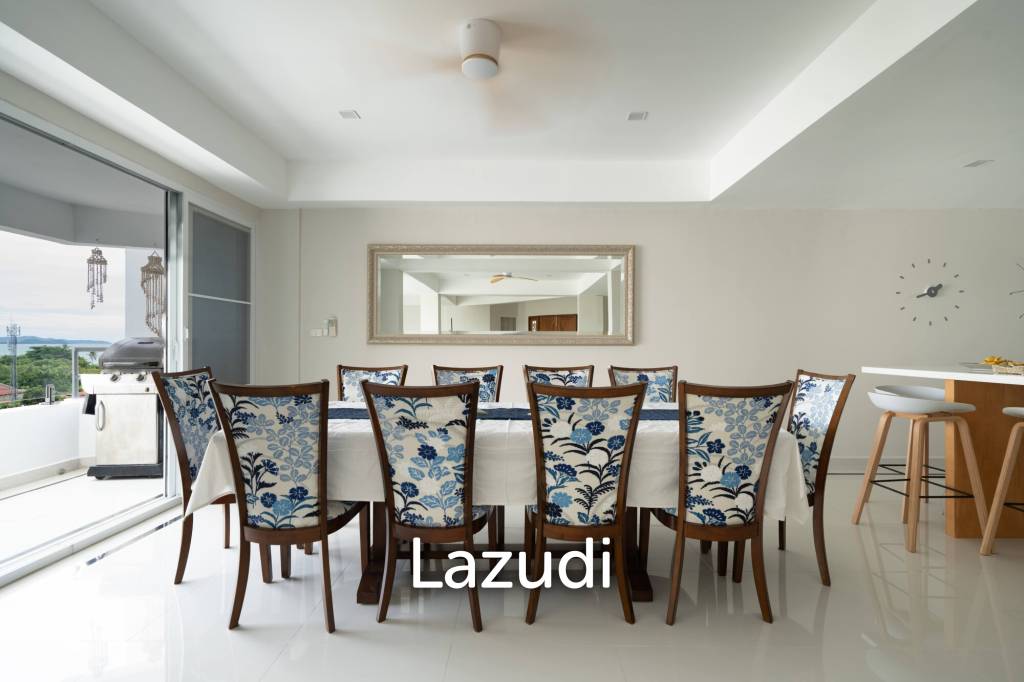 4 Beds 4 Baths 361 SQ.M. Somphong Condotel