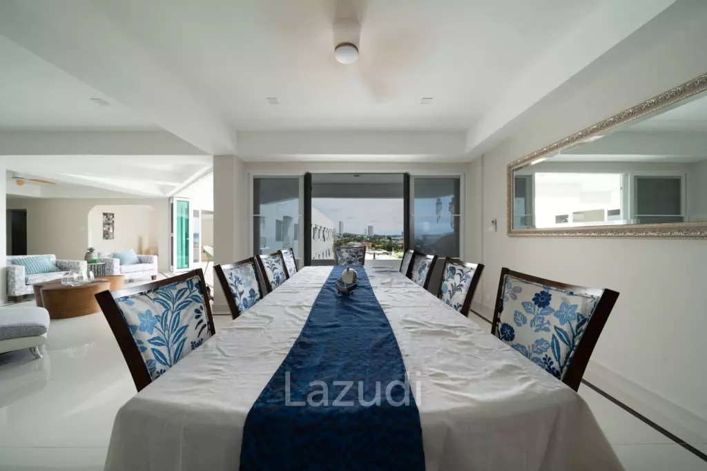4 Beds 4 Baths 361 SQ.M. Somphong Condotel