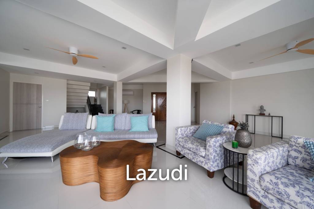 4 Beds 4 Baths 361 SQ.M. Somphong Condotel
