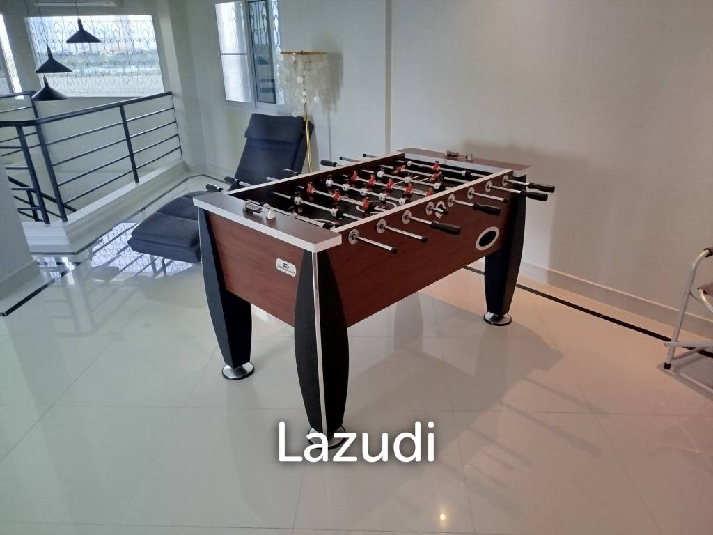 4 Beds 4 Baths 361 SQ.M. Somphong Condotel
