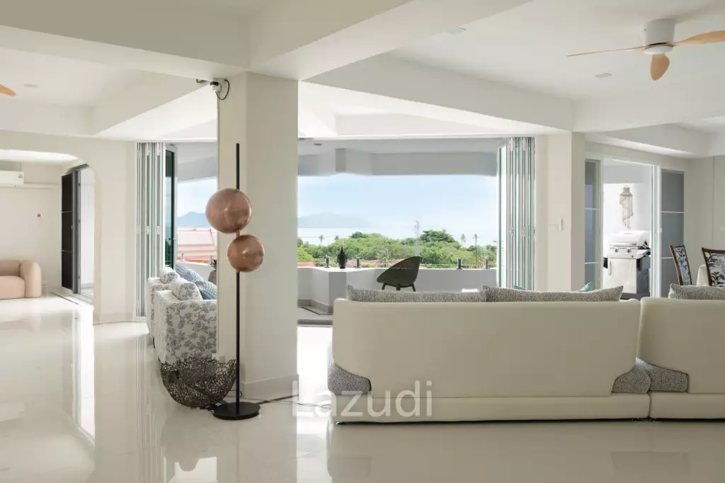 4 Beds 4 Baths 361 SQ.M. Somphong Condotel