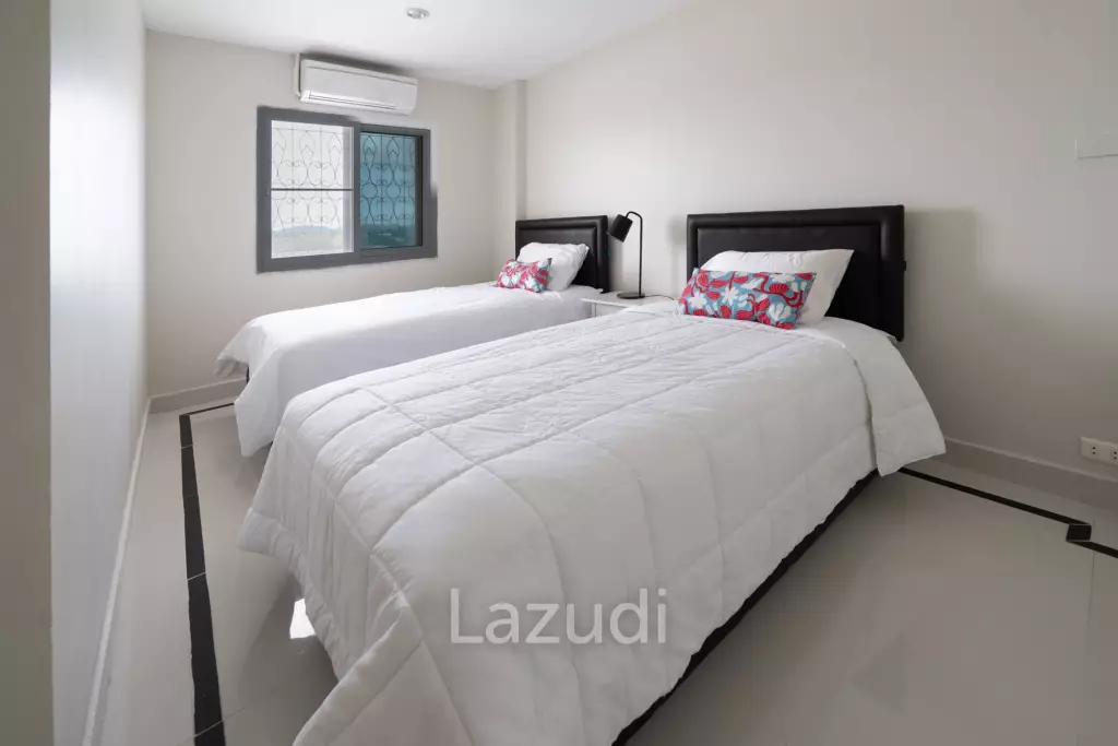 4 Beds 4 Baths 361 SQ.M. Somphong Condotel