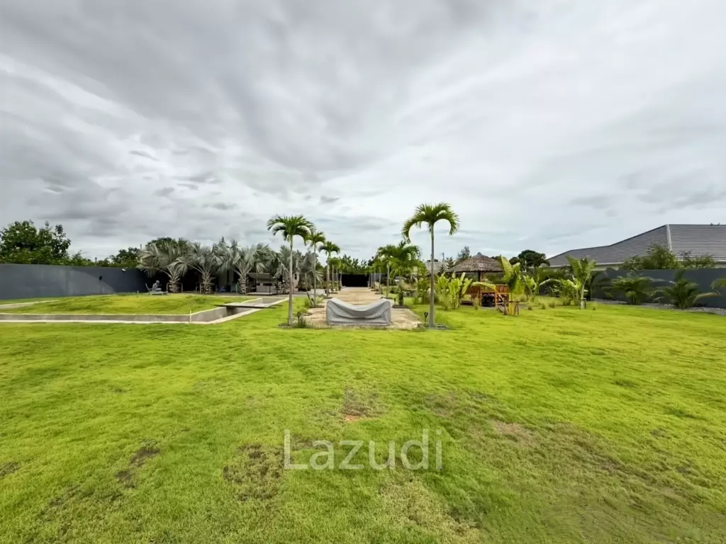 Exclusive Land for Sale with 1-Bed Villa in Thap Tai, Hua Hin