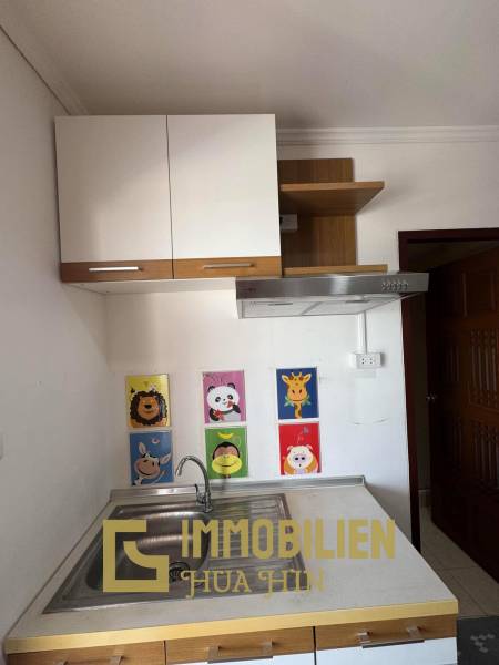 Geräumige möblierte Eigentumswohnung im Baan Klang Hua Hin