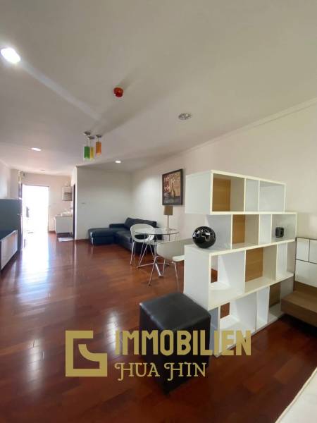 Geräumige möblierte Eigentumswohnung im Baan Klang Hua Hin