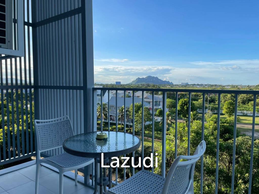 Beachfront 1 Bedroom Condo at BLU Diamond Cha Am