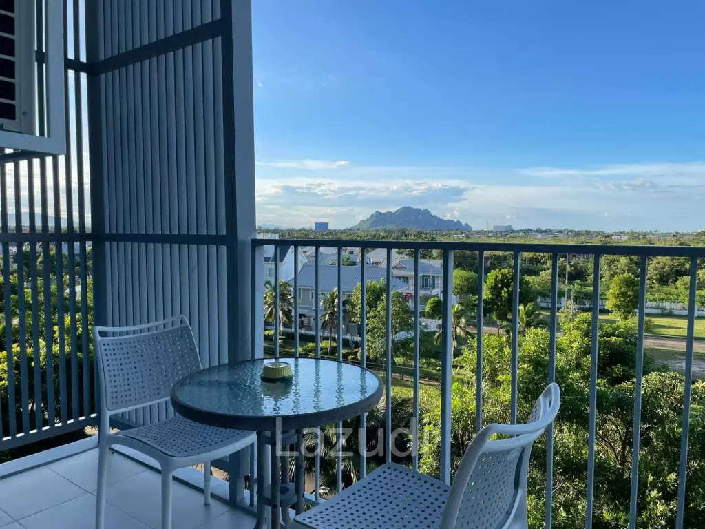 Beachfront 1 Bedroom Condo at BLU Diamond Cha Am