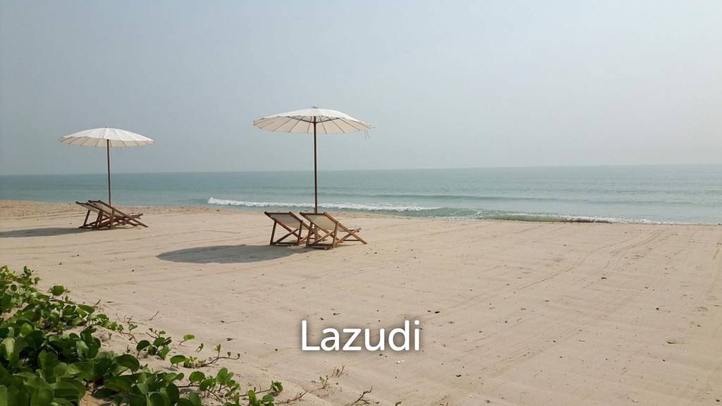 Beachfront 1 Bedroom Condo at BLU Diamond Cha Am