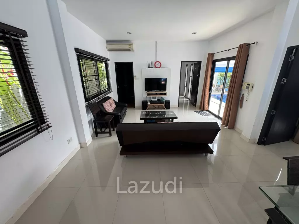 Pool Villa 3 Bedroom, 3 Bathroom, 150 Sqm in Soi Hua Hin 102
