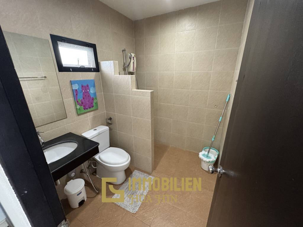 Pool Villa mit 3 Schlafzimmern und 3 Badezimmern auf 150 qm in Soi Hua Hin 102