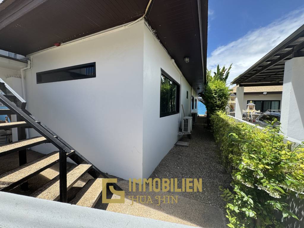 Pool Villa mit 3 Schlafzimmern und 3 Badezimmern auf 150 qm in Soi Hua Hin 102