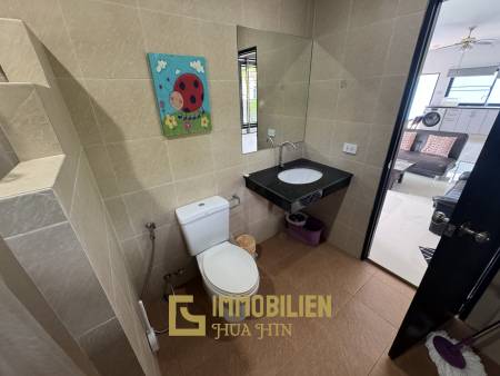 Pool Villa mit 3 Schlafzimmern und 3 Badezimmern auf 150 qm in Soi Hua Hin 102