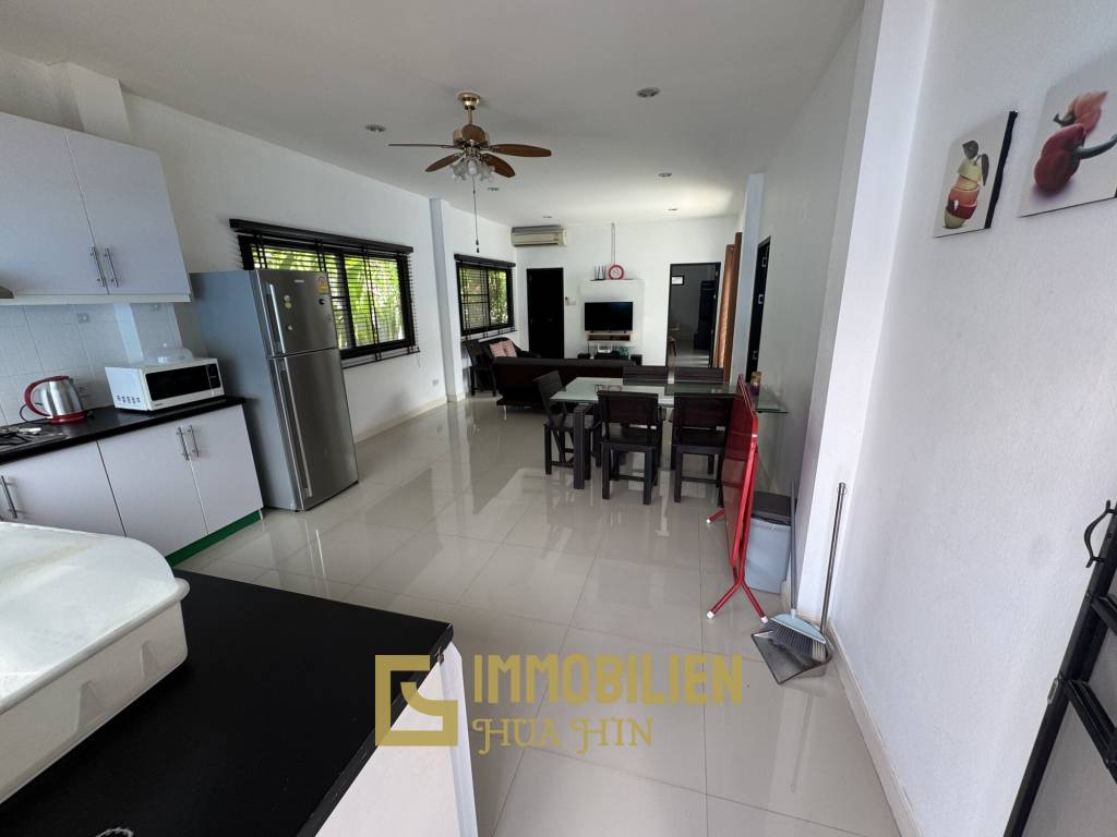 Pool Villa mit 3 Schlafzimmern und 3 Badezimmern auf 150 qm in Soi Hua Hin 102
