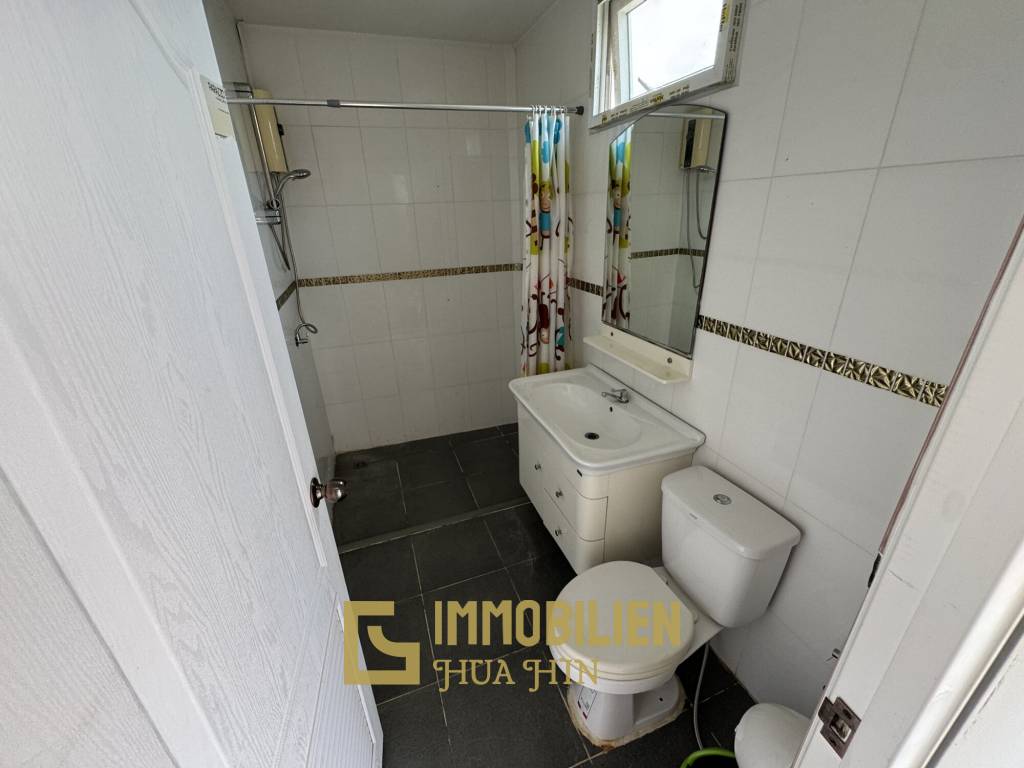 Pool Villa mit 3 Schlafzimmern und 3 Badezimmern auf 150 qm in Soi Hua Hin 102