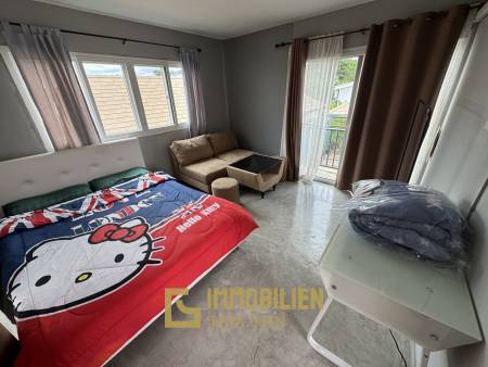 Pool Villa mit 3 Schlafzimmern und 3 Badezimmern auf 150 qm in Soi Hua Hin 102