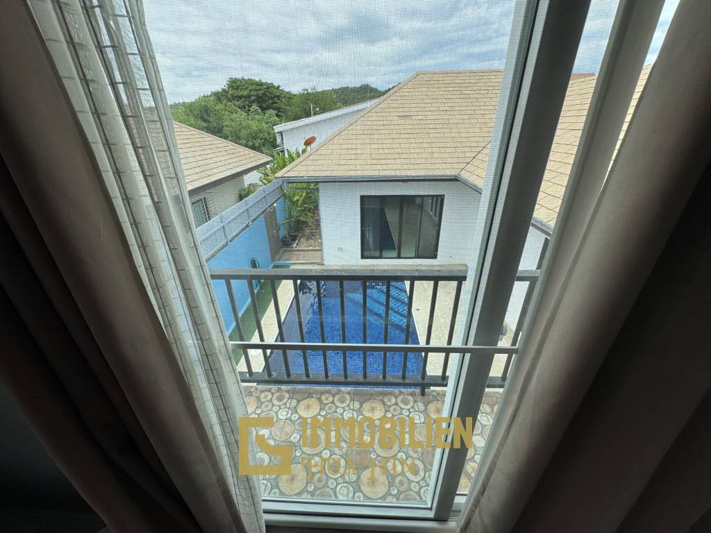 Pool Villa mit 3 Schlafzimmern und 3 Badezimmern auf 150 qm in Soi Hua Hin 102