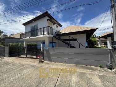 Pool Villa mit 3 Schlafzimmern und 3 Badezimmern auf 150 qm in Soi Hua Hin 102