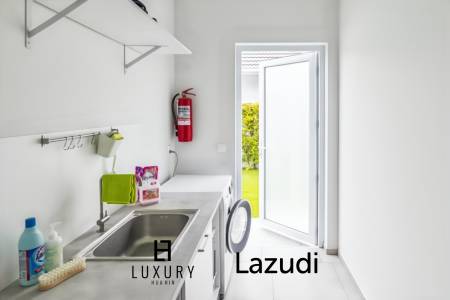 BAAN PHU THARA - Modern 3-Bedroom Villa with Private Pool, Smart Home Features, and Solar Power