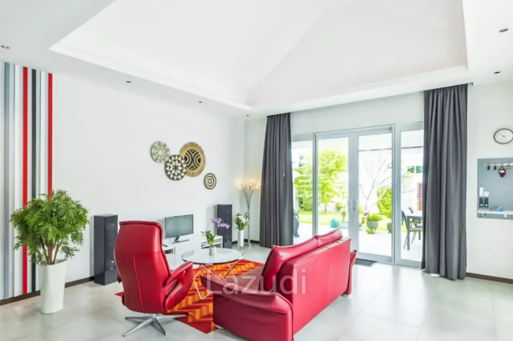BAAN PHU THARA - Modern 3-Bedroom Villa with Private Pool, Smart Home Features, and Solar Power