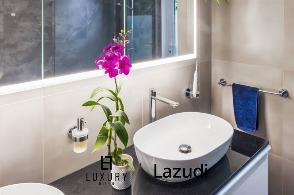 BAAN PHU THARA - Modern 3-Bedroom Villa with Private Pool, Smart Home Features, and Solar Power