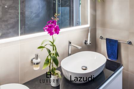 BAAN PHU THARA - Modern 3-Bedroom Villa with Private Pool, Smart Home Features, and Solar Power