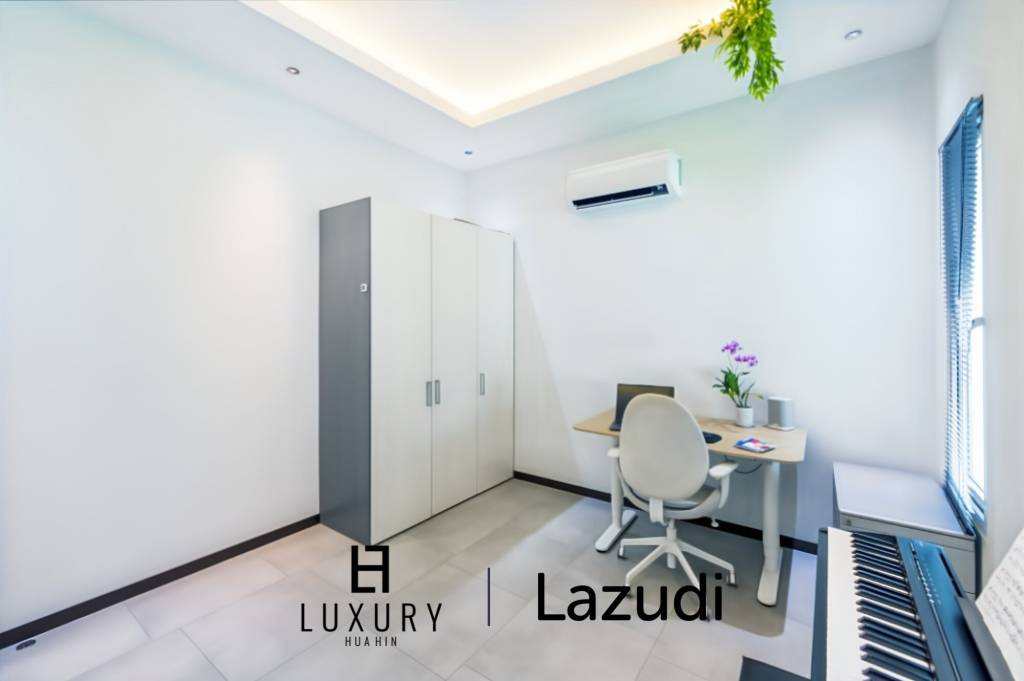 BAAN PHU THARA - Modern 3-Bedroom Villa with Private Pool, Smart Home Features, and Solar Power