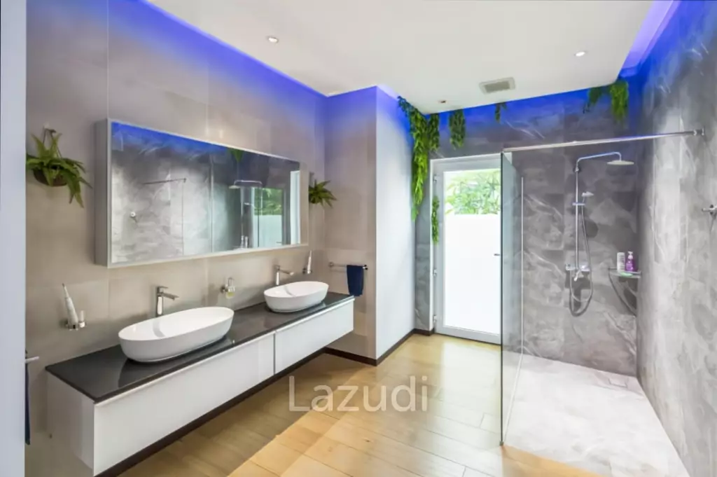 BAAN PHU THARA - Modern 3-Bedroom Villa with Private Pool, Smart Home Features, and Solar Power