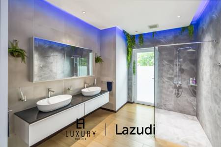 BAAN PHU THARA - Modern 3-Bedroom Villa with Private Pool, Smart Home Features, and Solar Power