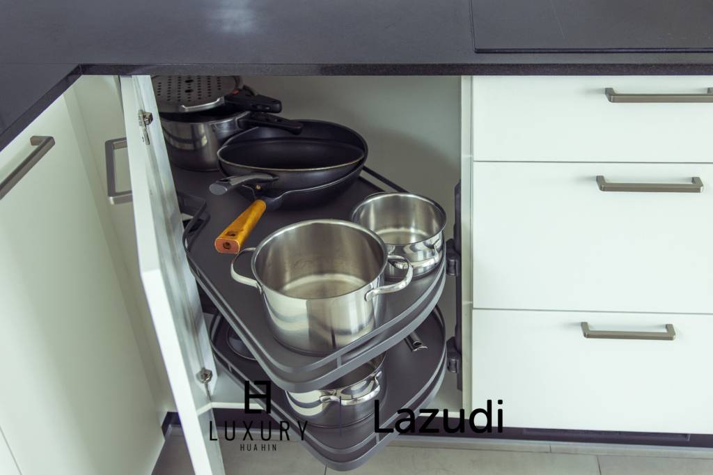 BAAN PHU THARA - Modern 3-Bedroom Villa with Private Pool, Smart Home Features, and Solar Power