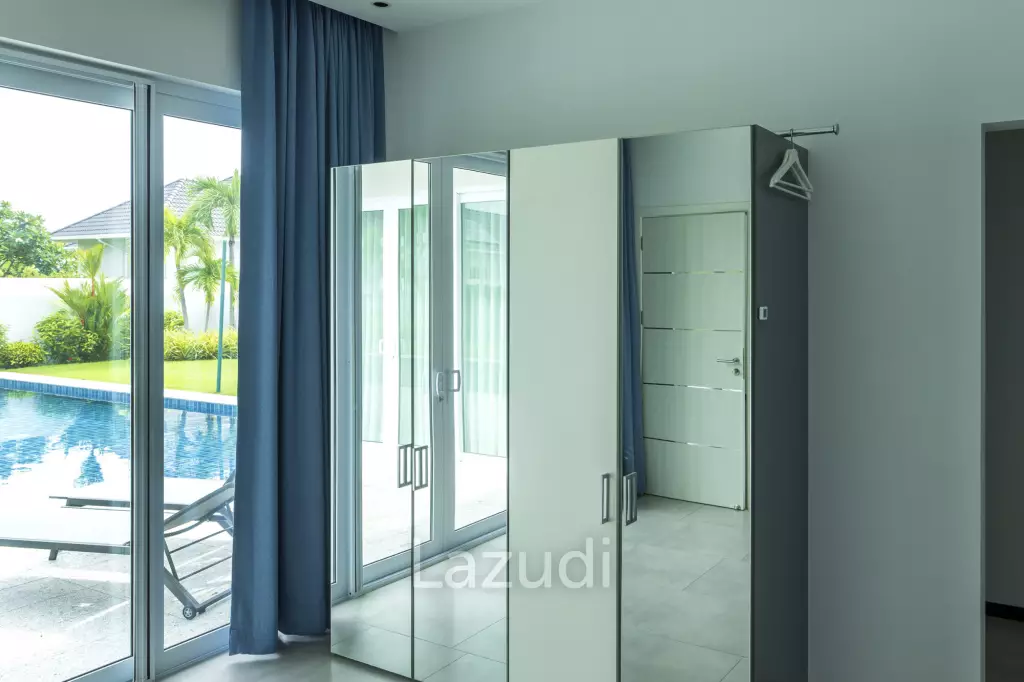 BAAN PHU THARA - Modern 3-Bedroom Villa with Private Pool, Smart Home Features, and Solar Power