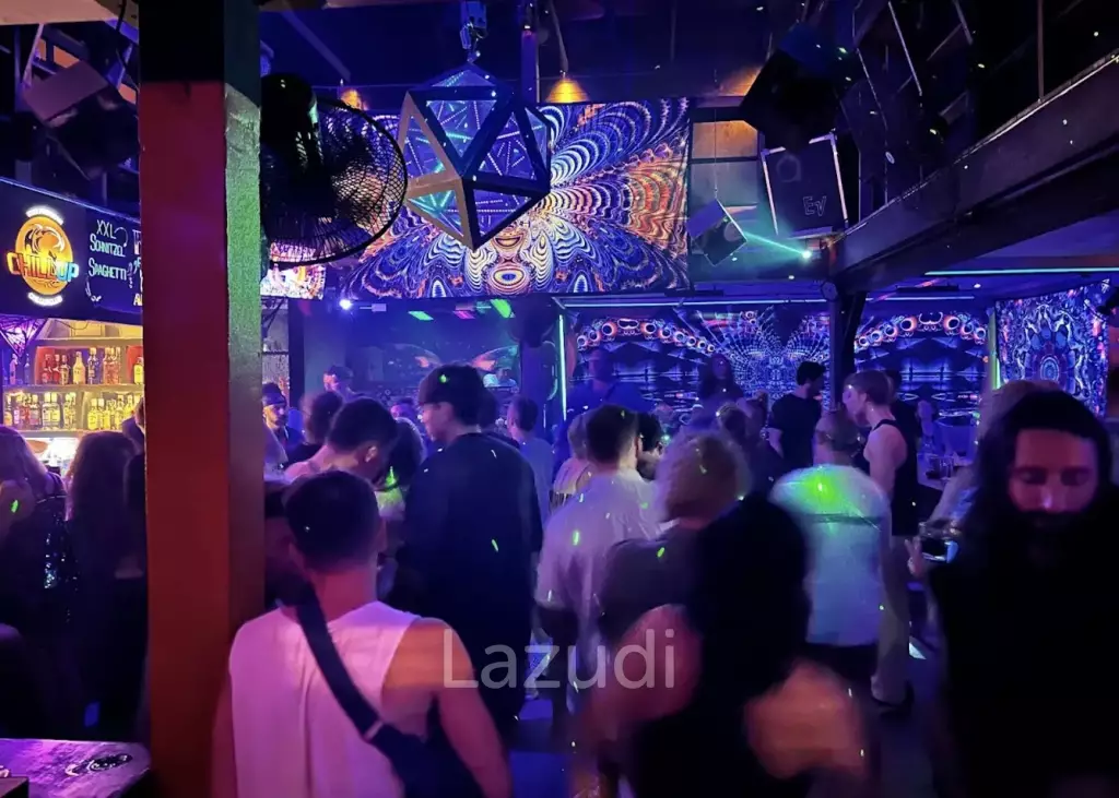 Exceptional Opportunity: Bar for Takeover – 26-Year Lease