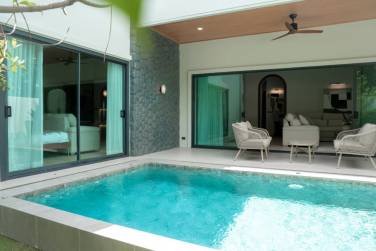 Charming Tropical-Style 2-Bedroom Villa for Sale near BCIS, Chalong