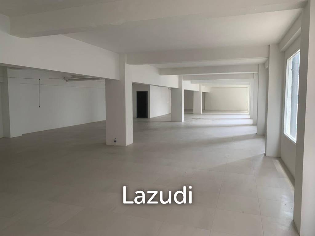 Retail Opportunity in The Raya Surawong Bangkok