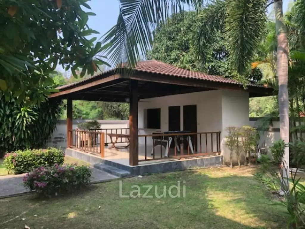 Good Quality + Design 5 Bed Pool Villa