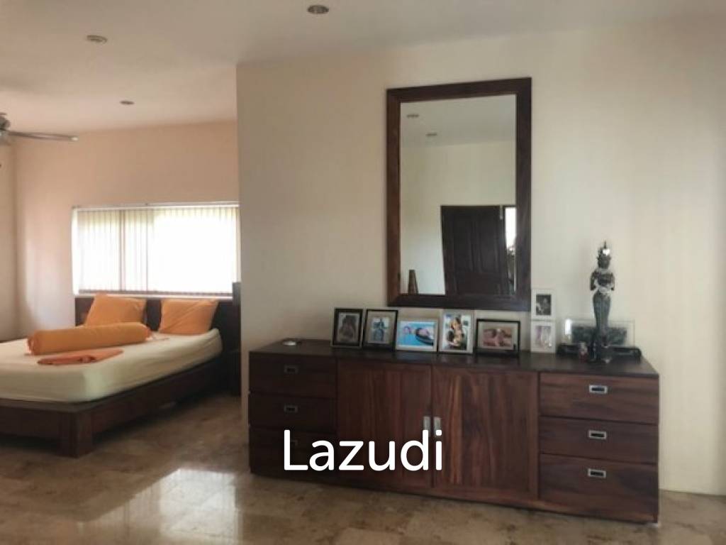 1,600 Sqm 4 Bed 4 Bath Villa For Sale