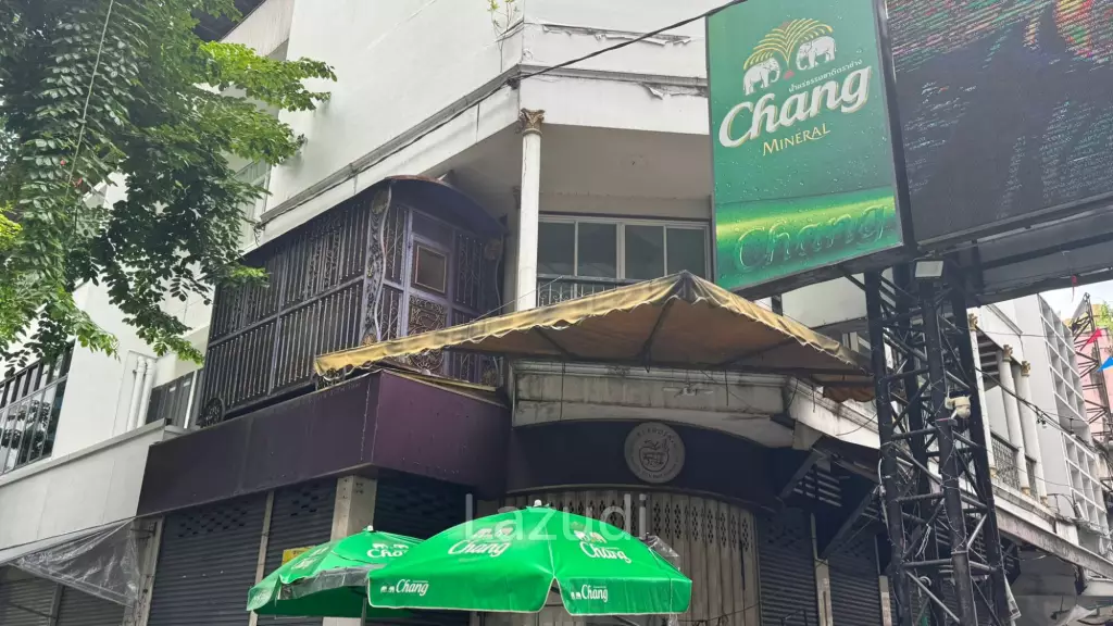 Spacious Retail Space in Prime Bang Rak Location