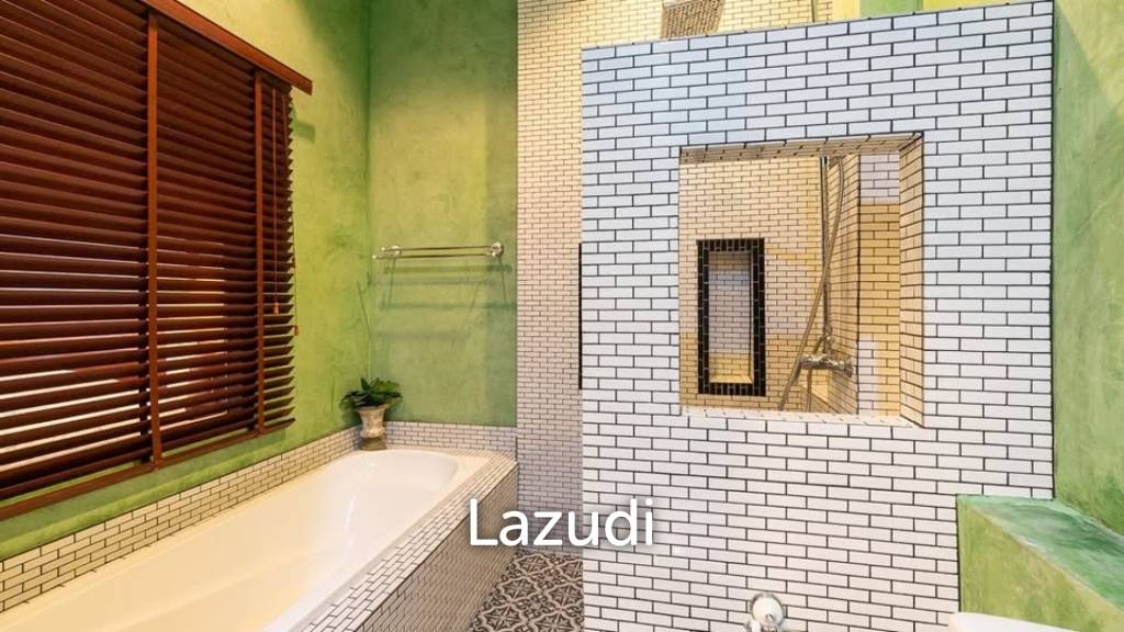 3-Bedroom Pool Villa for Sale in Land & Houses, Chalong