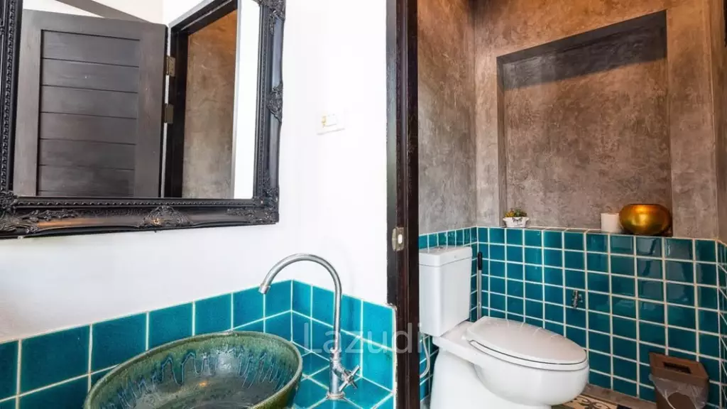3-Bedroom Pool Villa for Sale in Land & Houses, Chalong