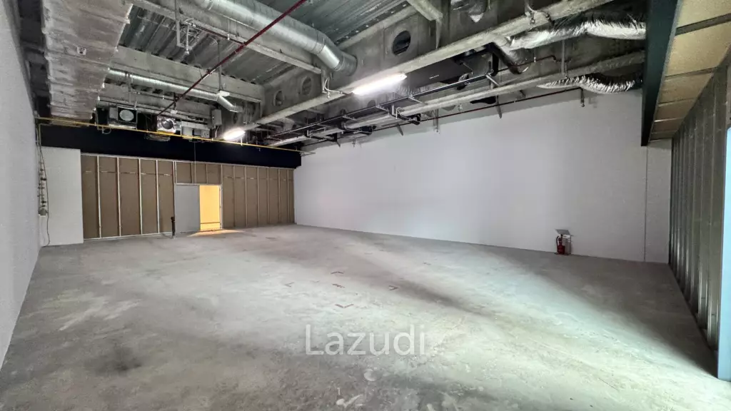 Modern Retail Space at O-NES TOWER in Bangkok