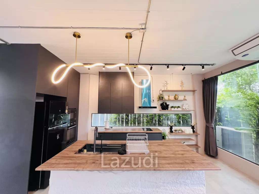 Luxury Fully Furnished Villa in Hua Hin