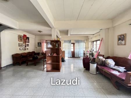 1 Rai Land For Sale With a building Near to Main Road.