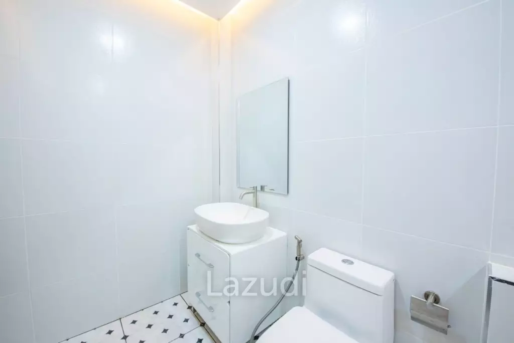 3 Beds 4 Baths 200 SQ.M. Villa In Khaomakok