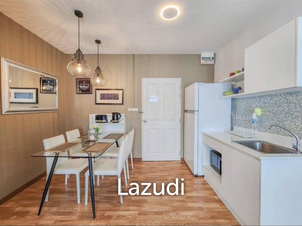The Trust Condo: 2-Bedroom, 2 bathroom close to beach