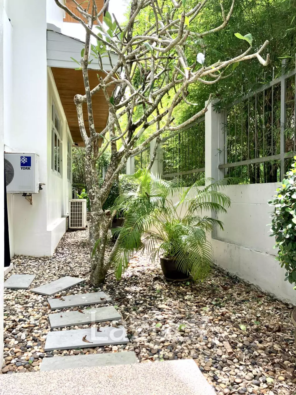Beautiful Spacious 4-Bedroom Pool Villa for Sale in Karon