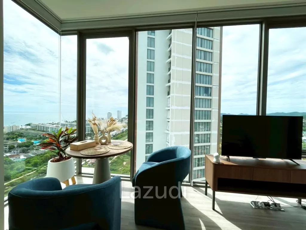 Vehha Condo: Luxury Corner 1-Bed Corner unit with Sea and Mountain Views