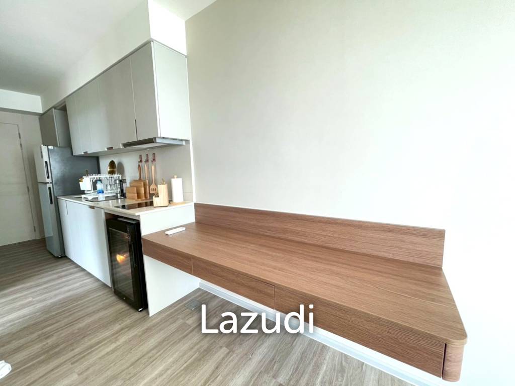 Vehha Condo: Luxury Corner 1-Bed Corner unit with Sea and Mountain Views