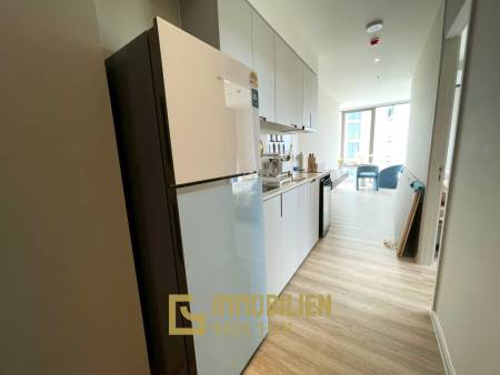 Vehha Condo: Luxuriöse 1 Schlafzimmer Eckeinheit mit Meer- und Bergblick